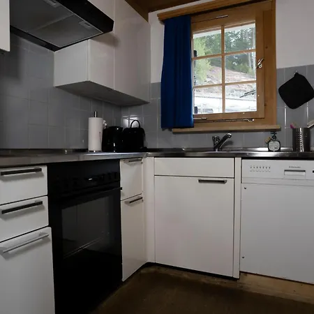 Haus 2 - Gemuetliches 5 Haus In Ruhiger Wohngegend Mit Garten * Laax