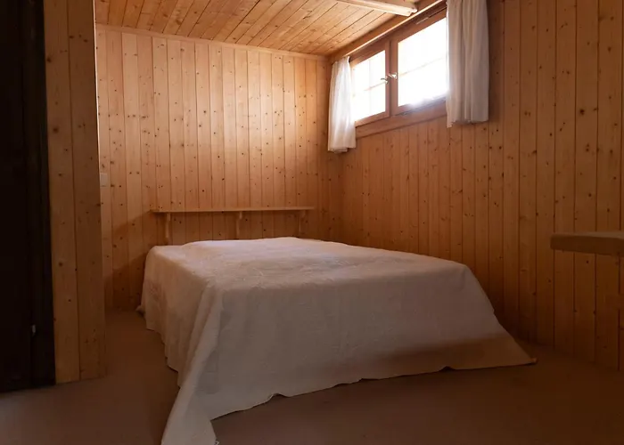 Haus 2 - Gemuetliches 5 Haus In Ruhiger Wohngegend Mit Garten * Laax