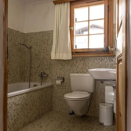 Appartement Haus 2 - Gemuetliches 5 Haus In Ruhiger Wohngegend Mit Garten Laax