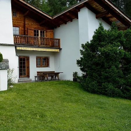 Haus 2 - Gemuetliches 5 Haus In Ruhiger Wohngegend Mit Garten 아파트 락스